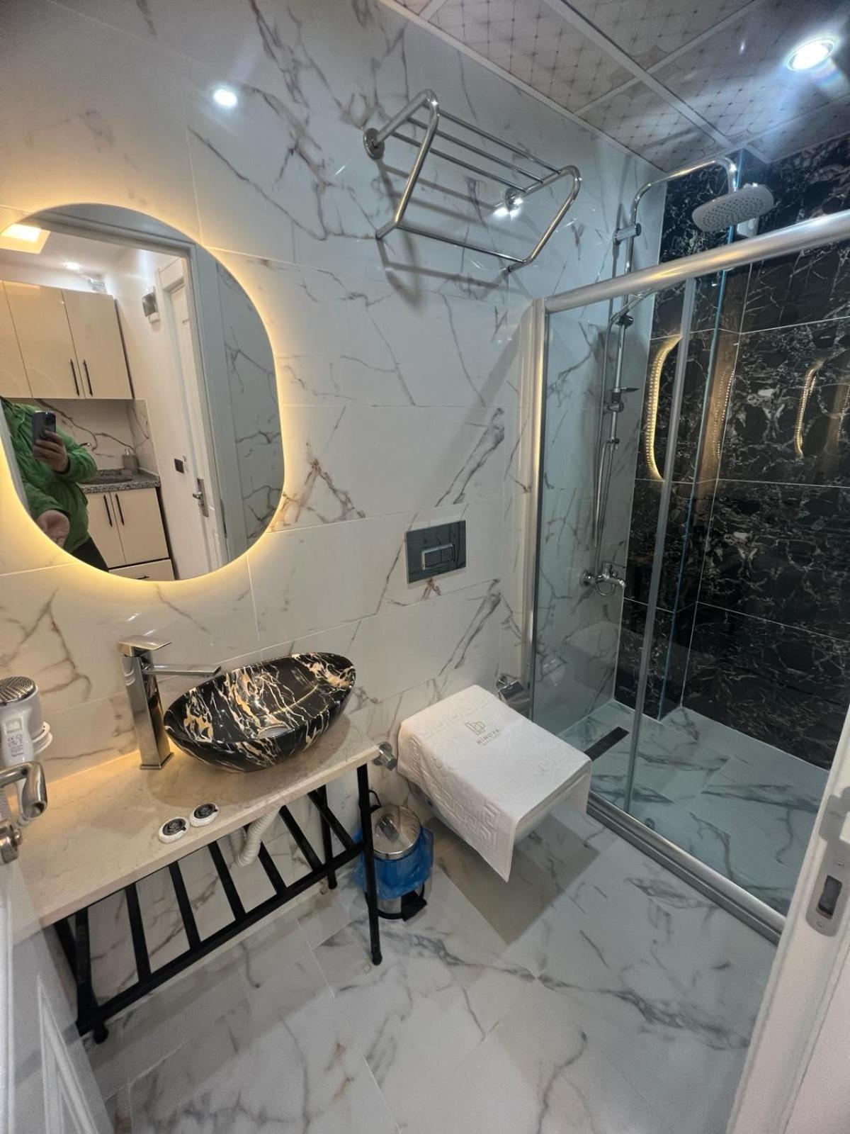 Habitación Doble Deluxe con balcón y vistas al mar